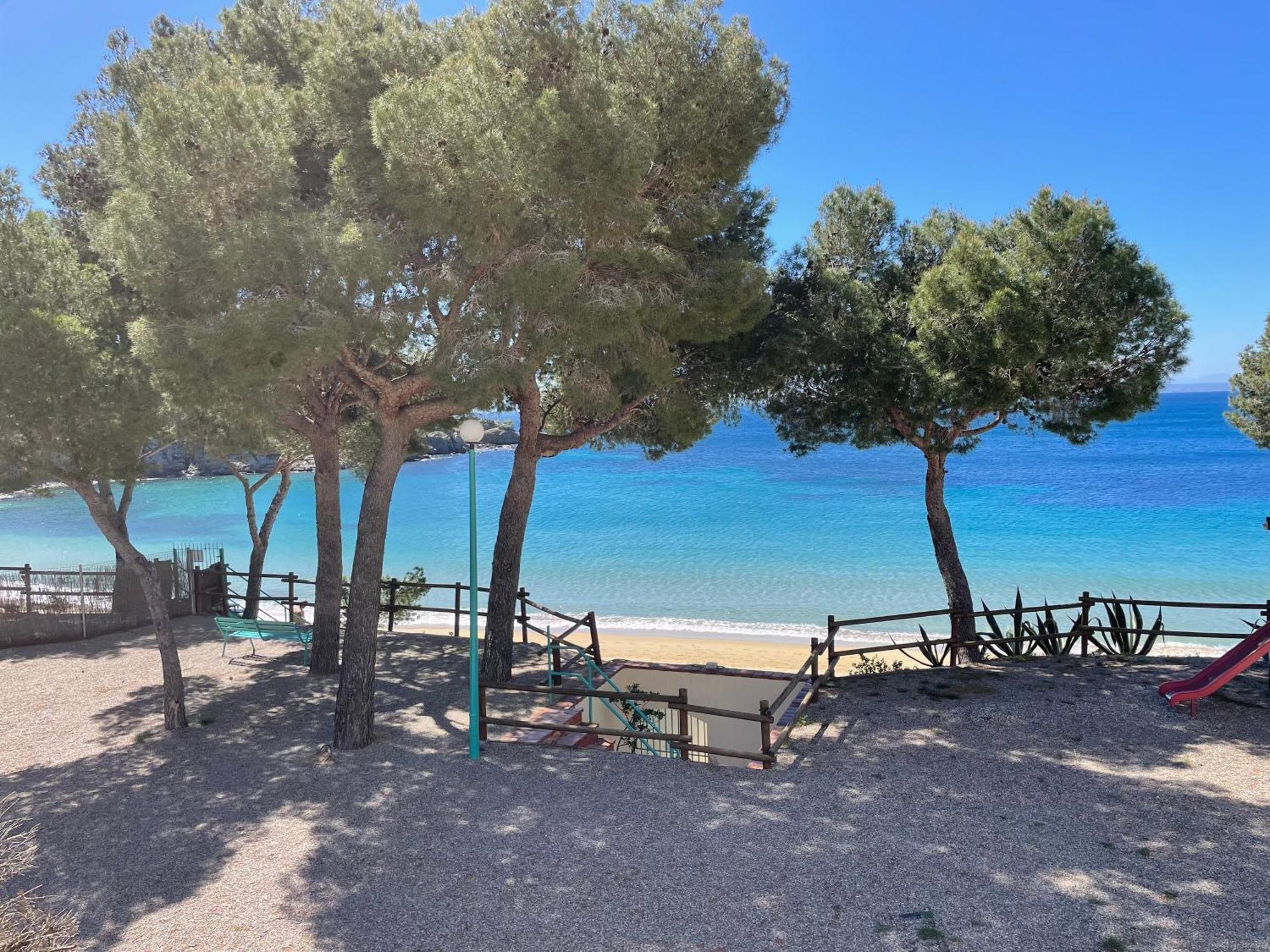 New Madrague Beach Roses Exterior foto